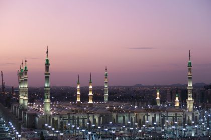 المسجد النبوي في المدينة المنورة وقت الغروب